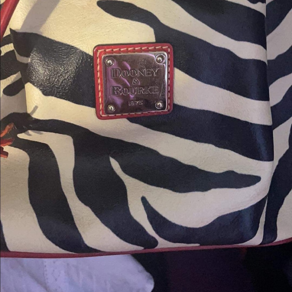 You pick which bag you want.good used condition